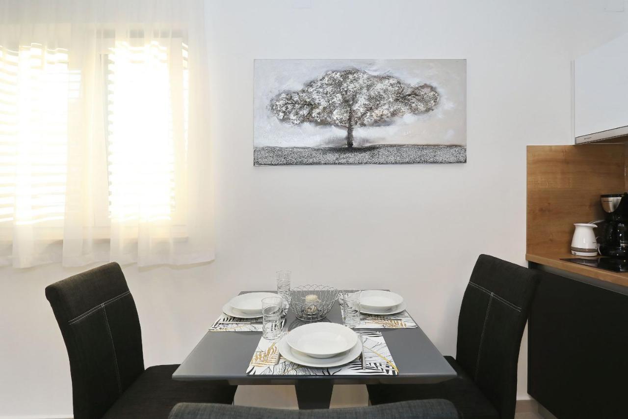 Villa Ankora 2 With Heated Pool Biograd Na Moru Exterior photo